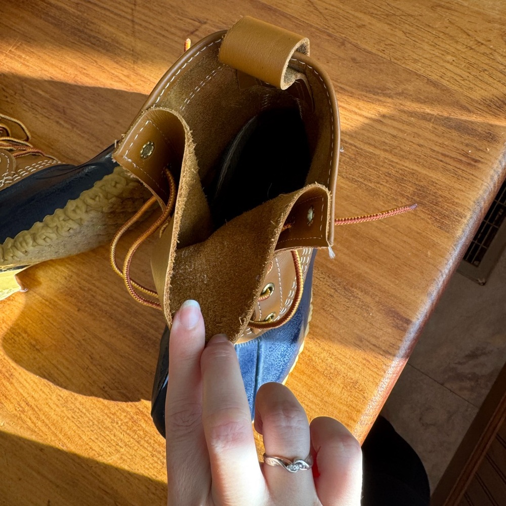 LL Bean boots women’s size 6 medium width - Picture 3 of 5
